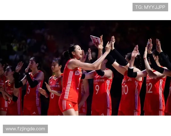 中国女排逆转夺冠展现坚韧精神点燃全国球迷激情热潮 中国女排逆转夺冠展现坚韧精神点燃全国球迷激情热潮