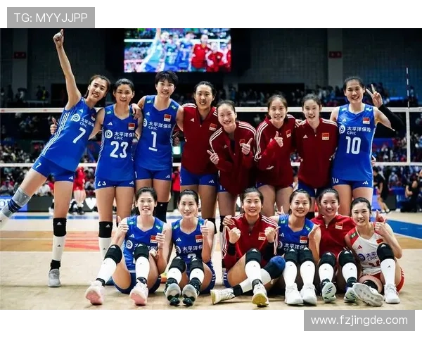 中国女排连胜晋级总决赛展现顽强拼搏精神再掀全民观赛热潮 中国女排连胜晋级总决赛展现顽强拼搏精神再掀全民观赛热潮